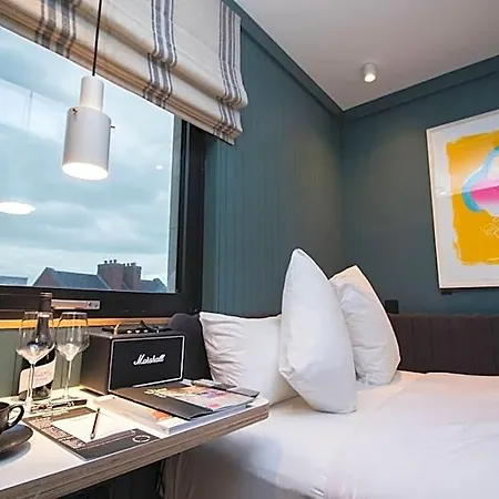 The Devlin Hotel