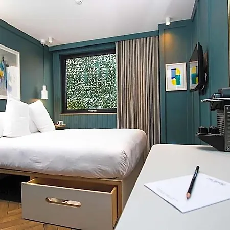 The Devlin Hotel