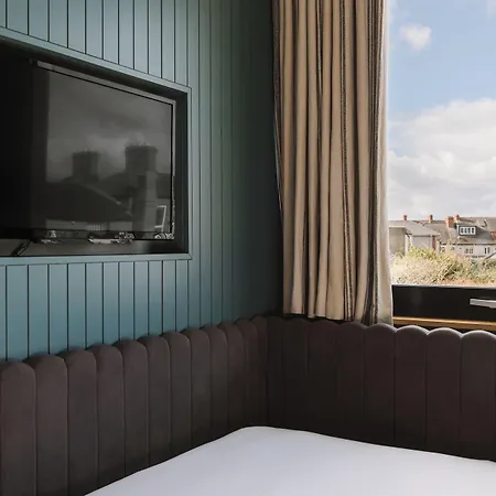 Hotell The Devlin 4*
