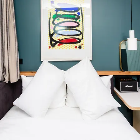 The Devlin Hotel